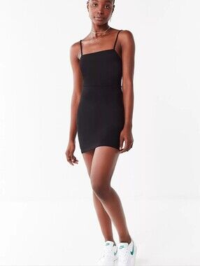 URBAN OUTFITTERS Black Square Neck Mini Dress Size L Open Back Tie Strappy⁠